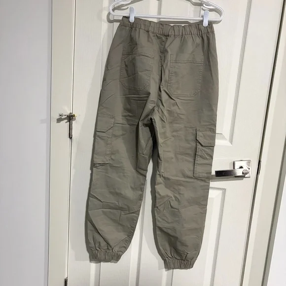 Ardene Cargo Jogger Pants – High Rise – Olive – Size S - Picture 3 of 3